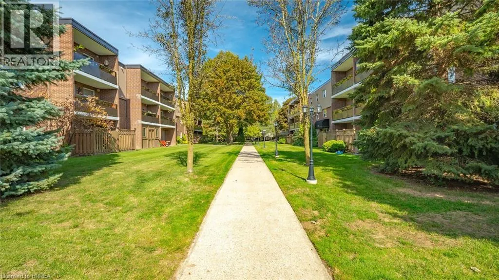 640 GREY Street Unit# 101, #101