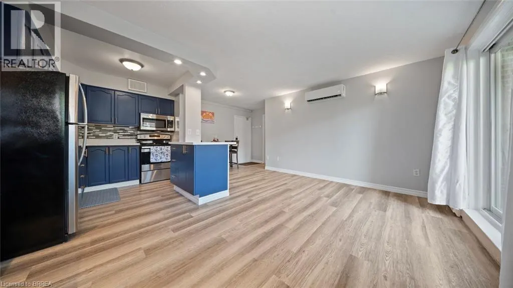 640 GREY Street Unit# 101, #101