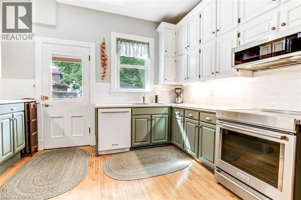 138 ST. JAMES Street S