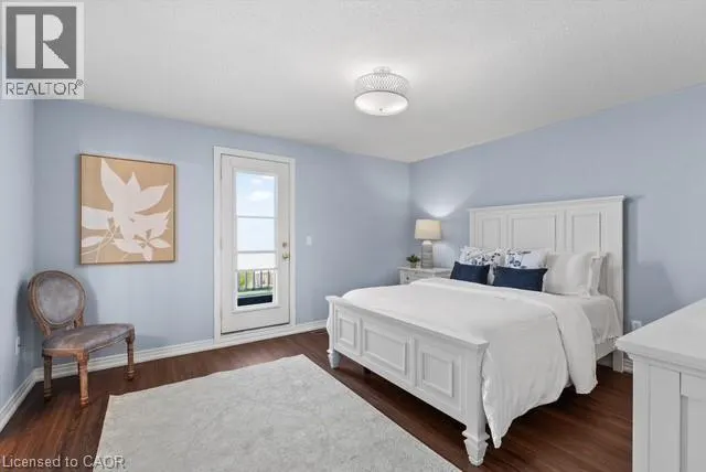 35 FIDDLEHEAD Crescent