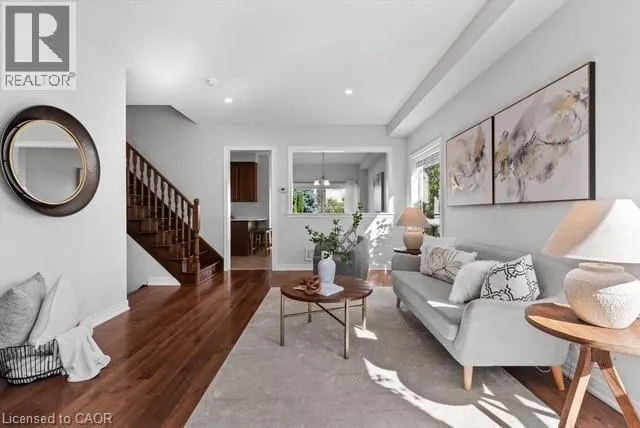 35 FIDDLEHEAD Crescent