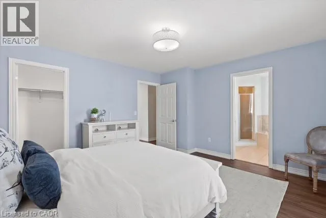 35 FIDDLEHEAD Crescent