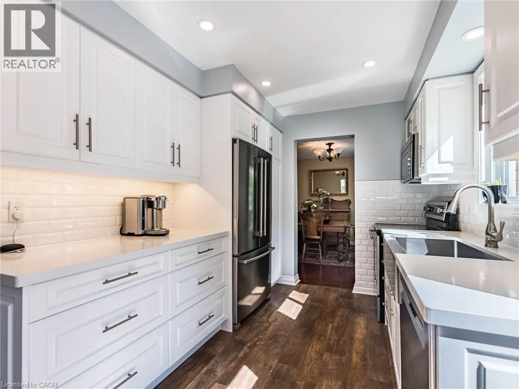 1404 KIMBERLEY Drive