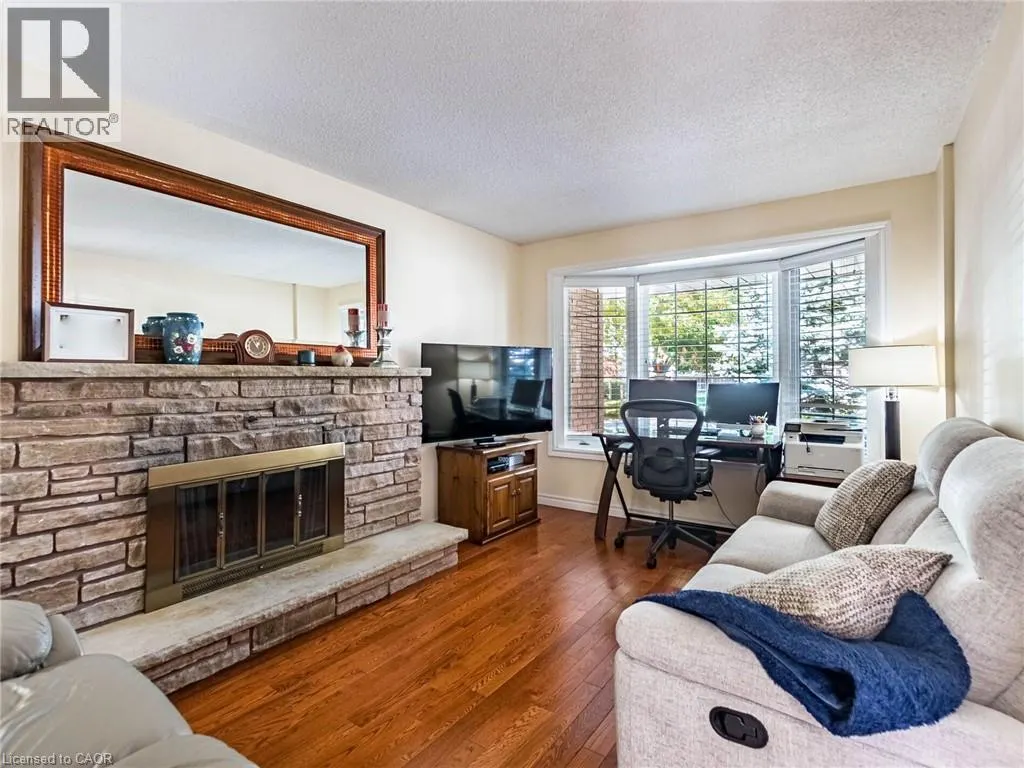 1404 KIMBERLEY Drive