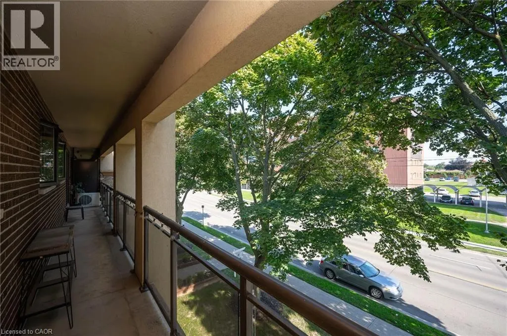 1212 FENNELL Avenue E Unit# 303, #303