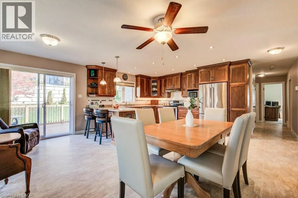94 ANDREWS Drive W