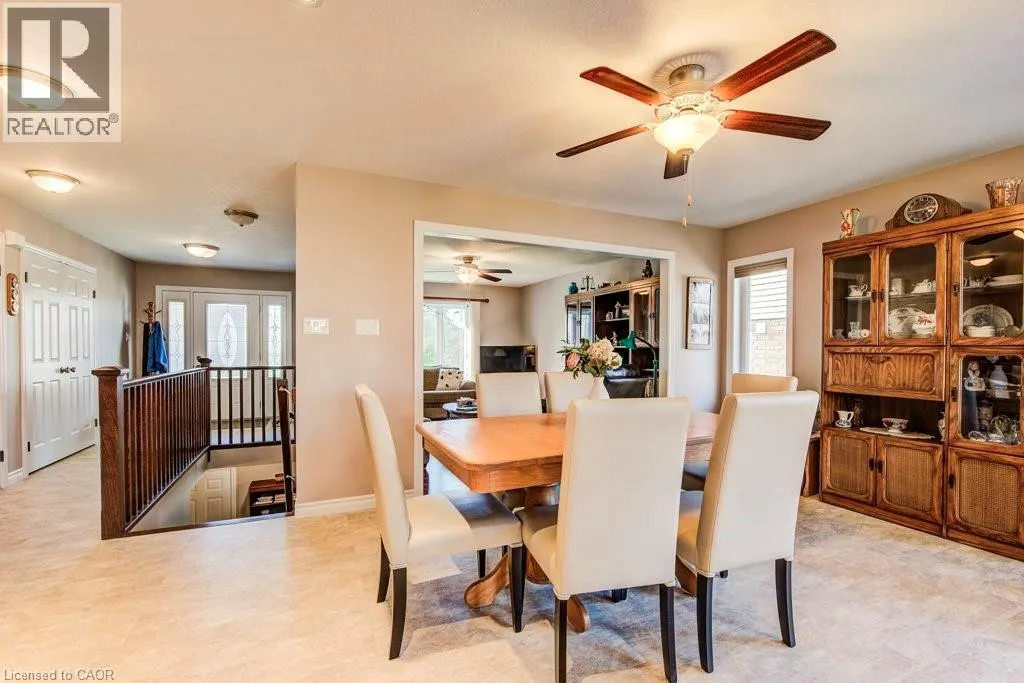 94 ANDREWS Drive W