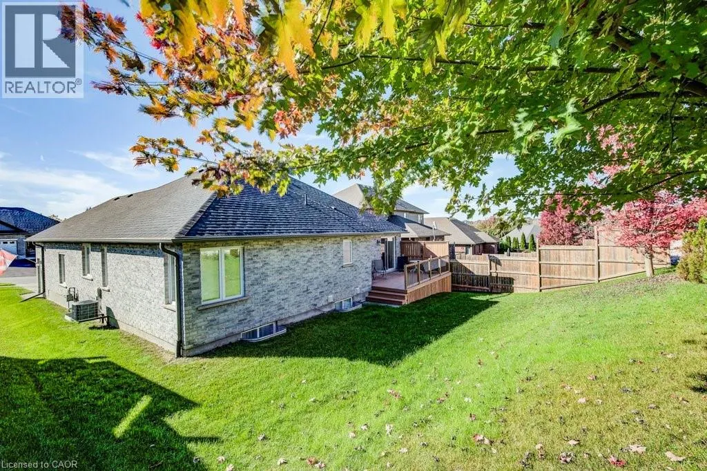 94 ANDREWS Drive W