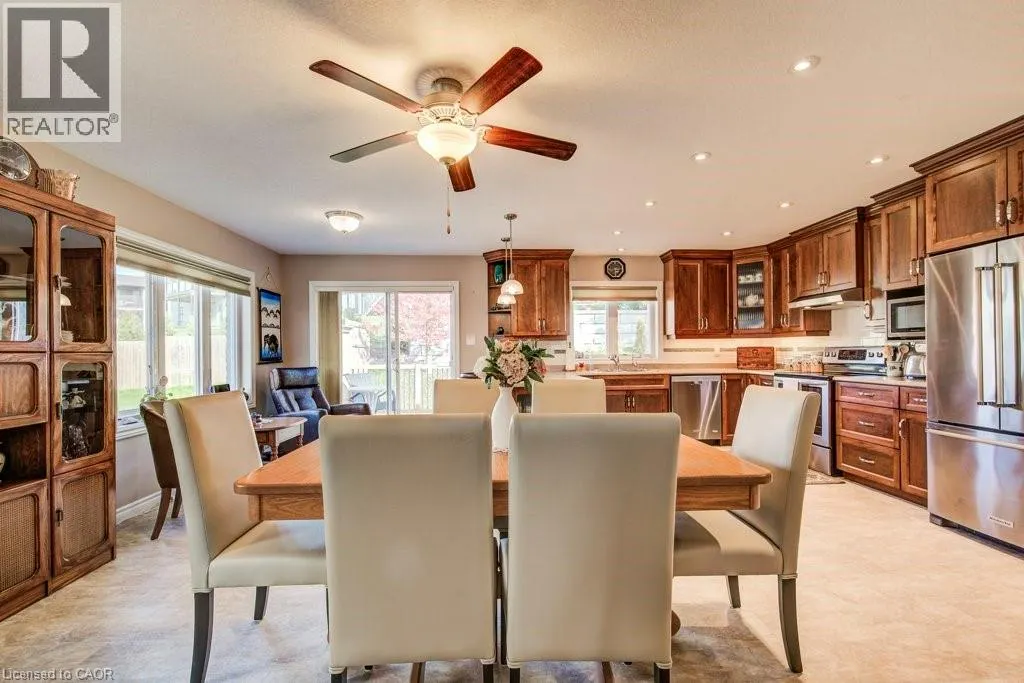94 ANDREWS Drive W