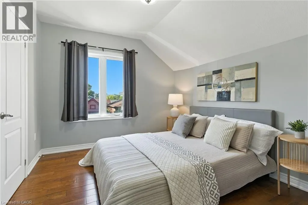 78 OAK Avenue