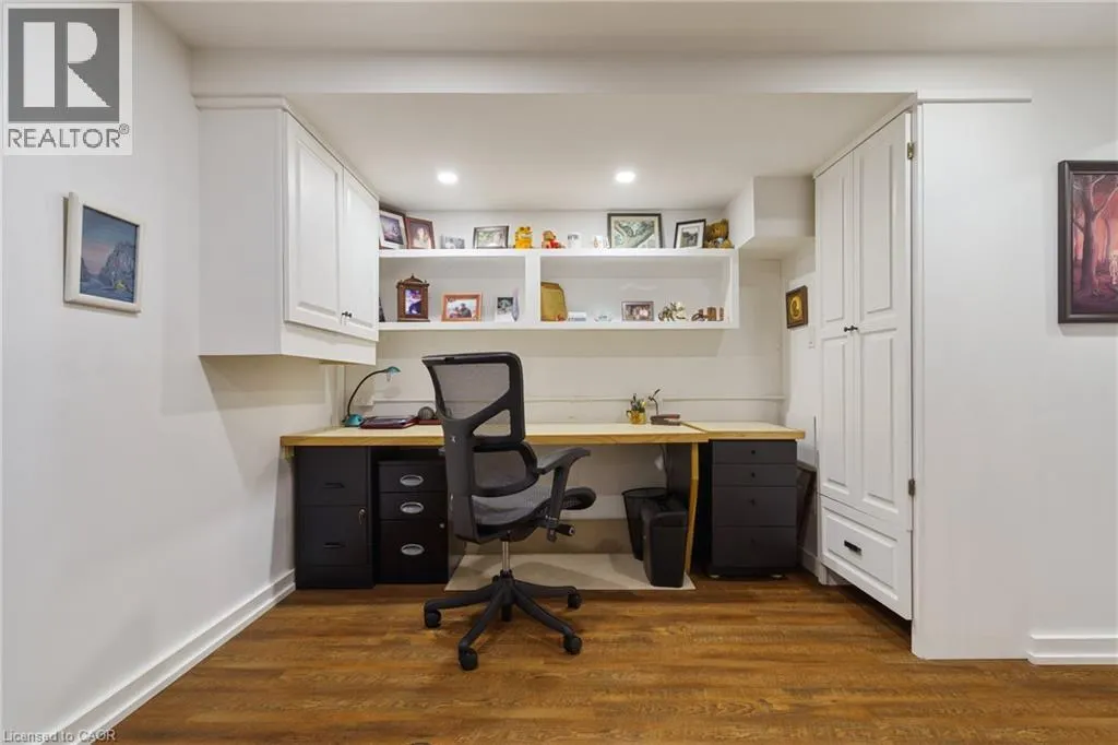 353 PARK Street W