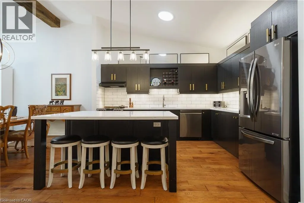 353 PARK Street W
