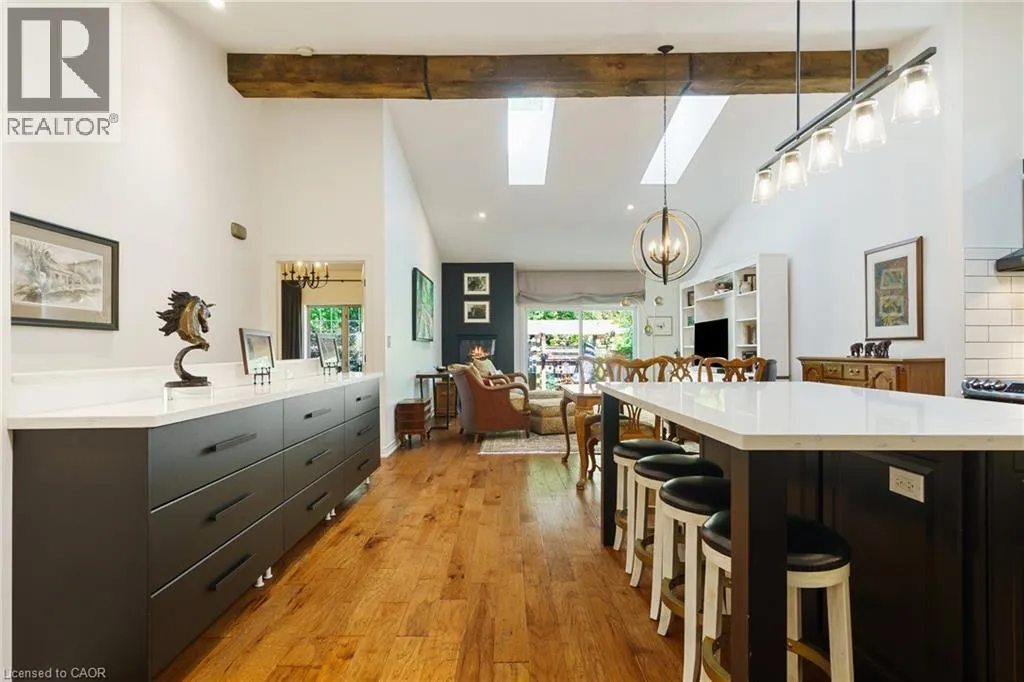 353 PARK Street W