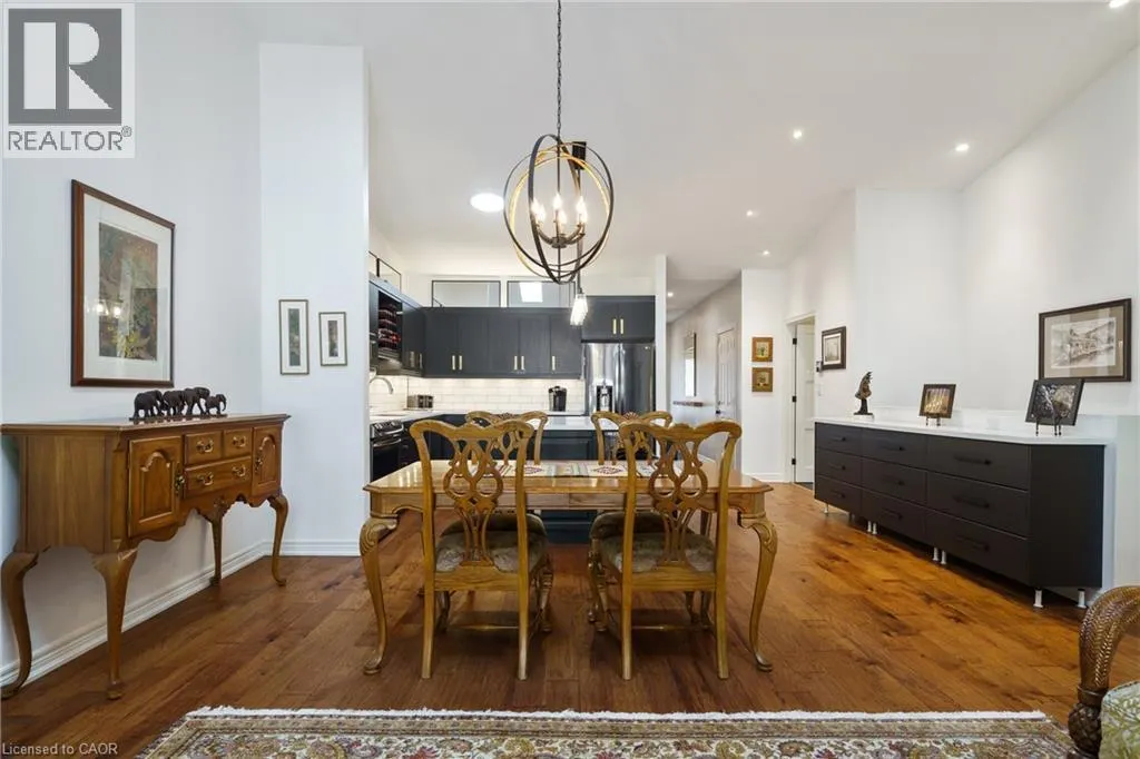 353 PARK Street W