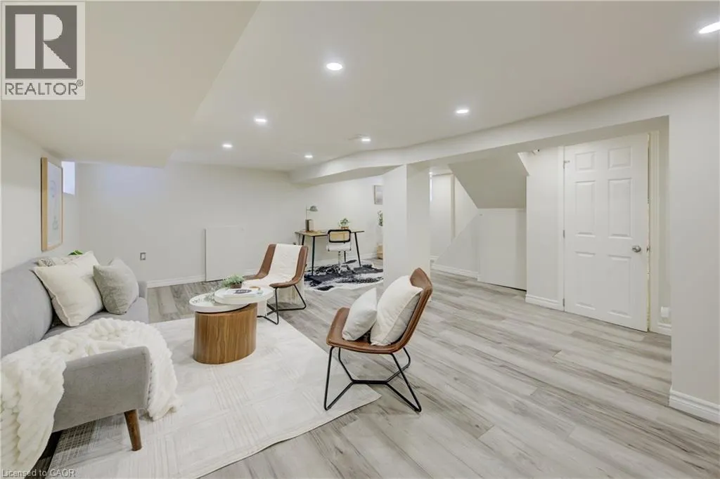 29 LINWOOD Avenue