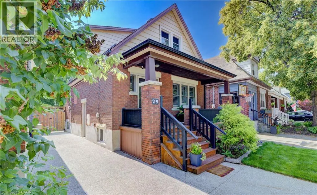 29 LINWOOD Avenue
