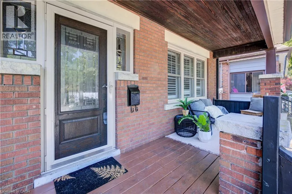 29 LINWOOD Avenue