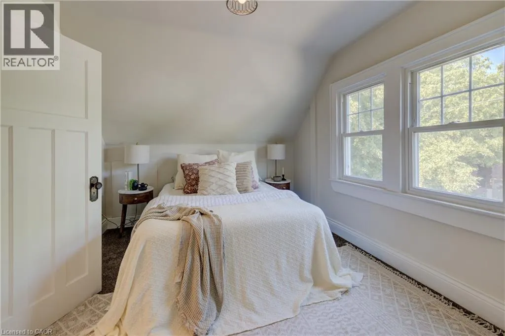 29 LINWOOD Avenue