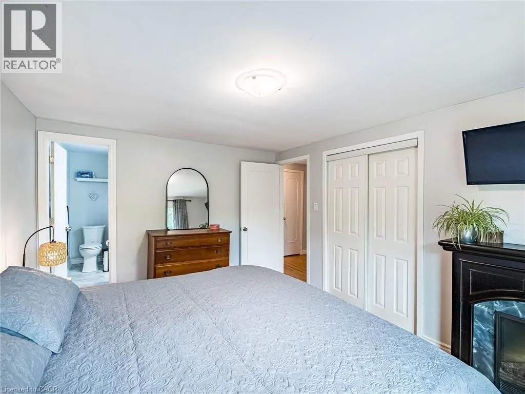 637 ARTREVA Crescent