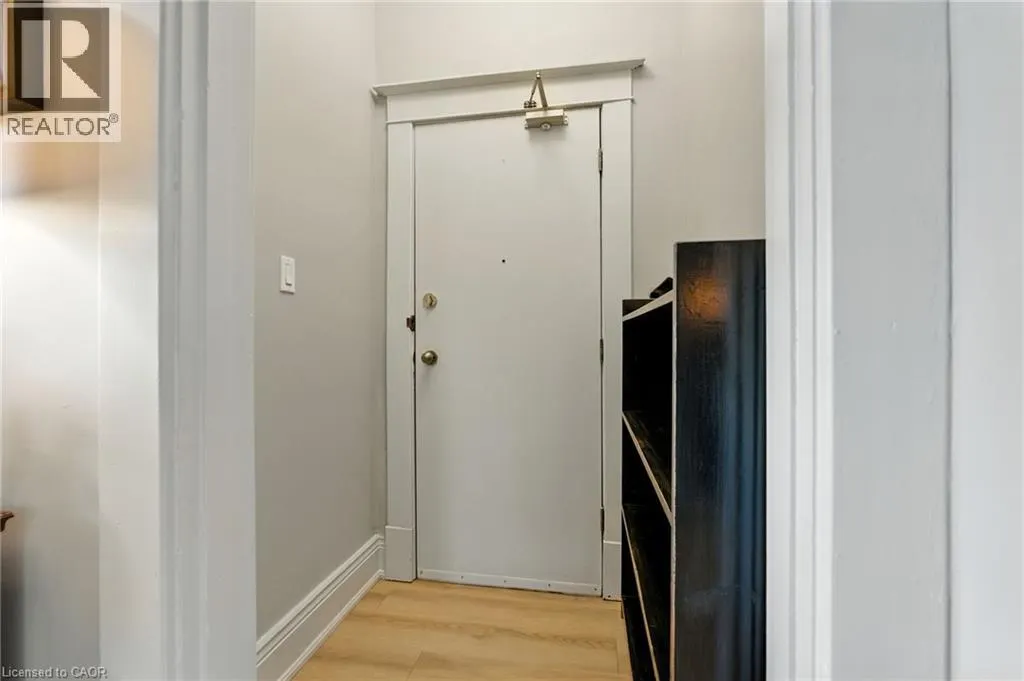 54 DUFFERIN Avenue Unit# 3, #3