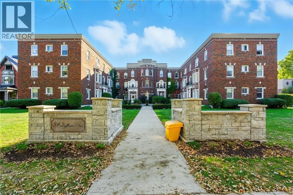 54 DUFFERIN Avenue Unit# 3, #3