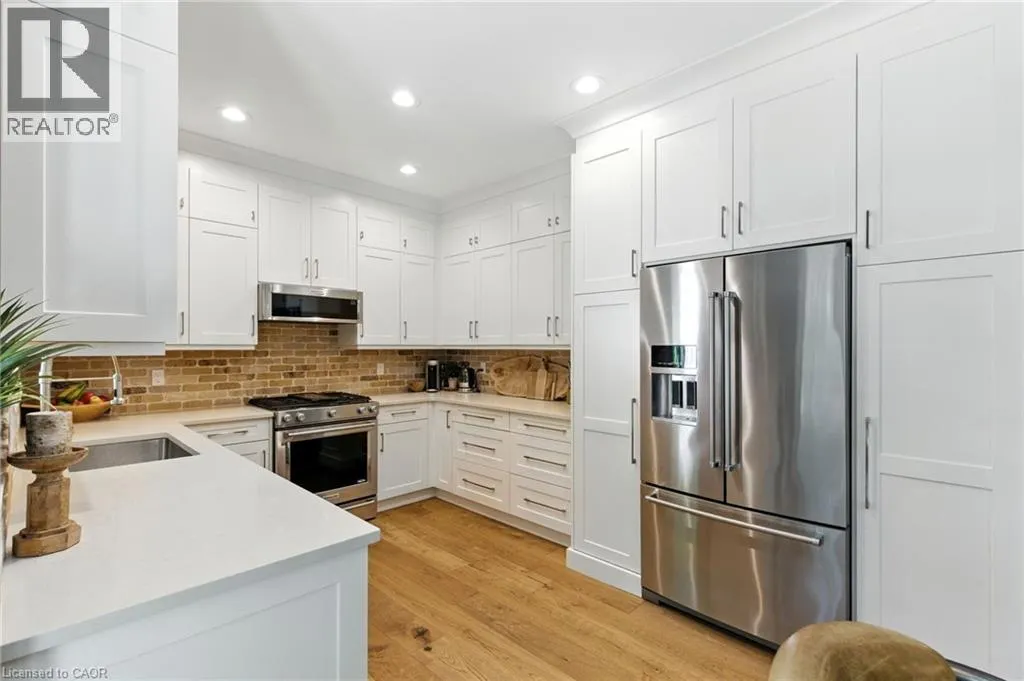 587 SANDCHERRY Drive
