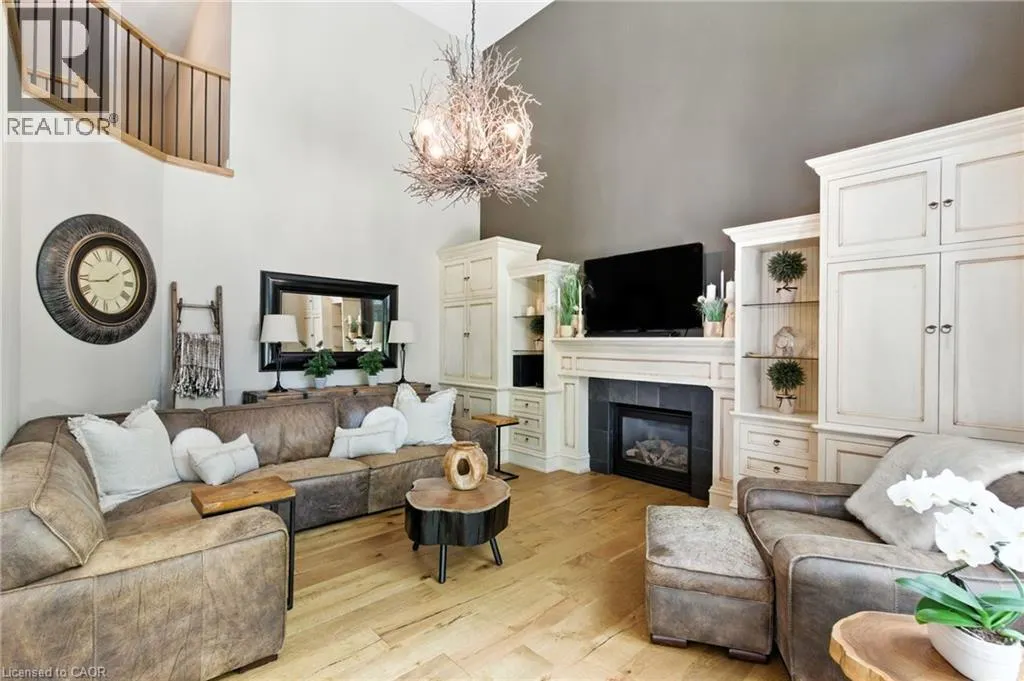 587 SANDCHERRY Drive