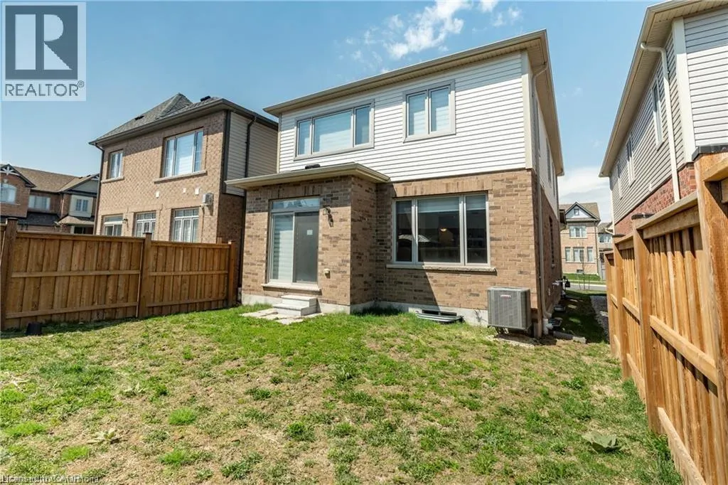 55 WILLIAM DUNLOP Street Unit# Upper, #Upper