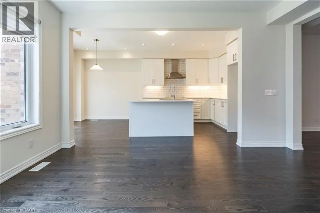 55 WILLIAM DUNLOP Street Unit# Upper, #Upper