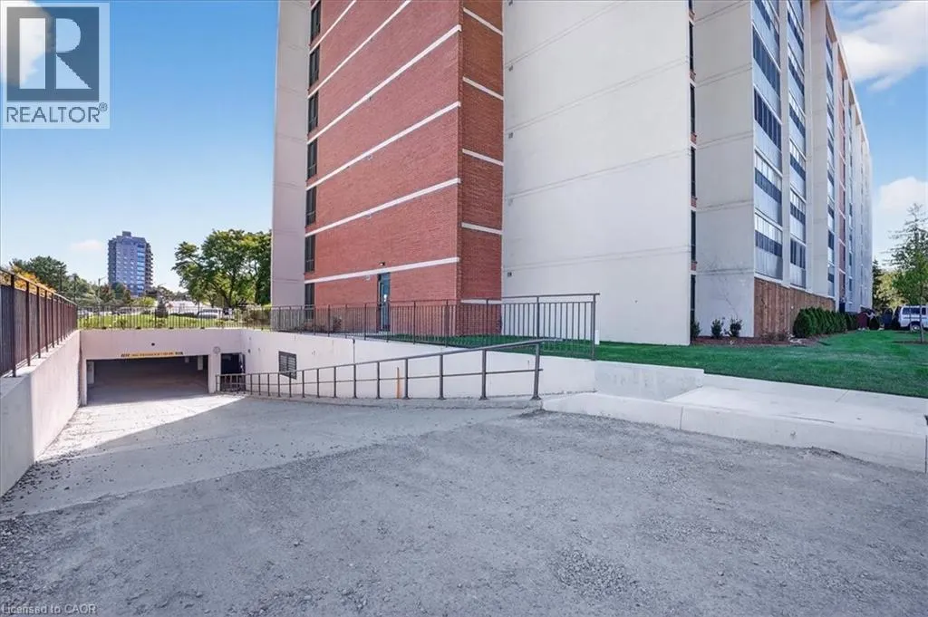 65 WESTMOUNT Road N Unit# 108, #108