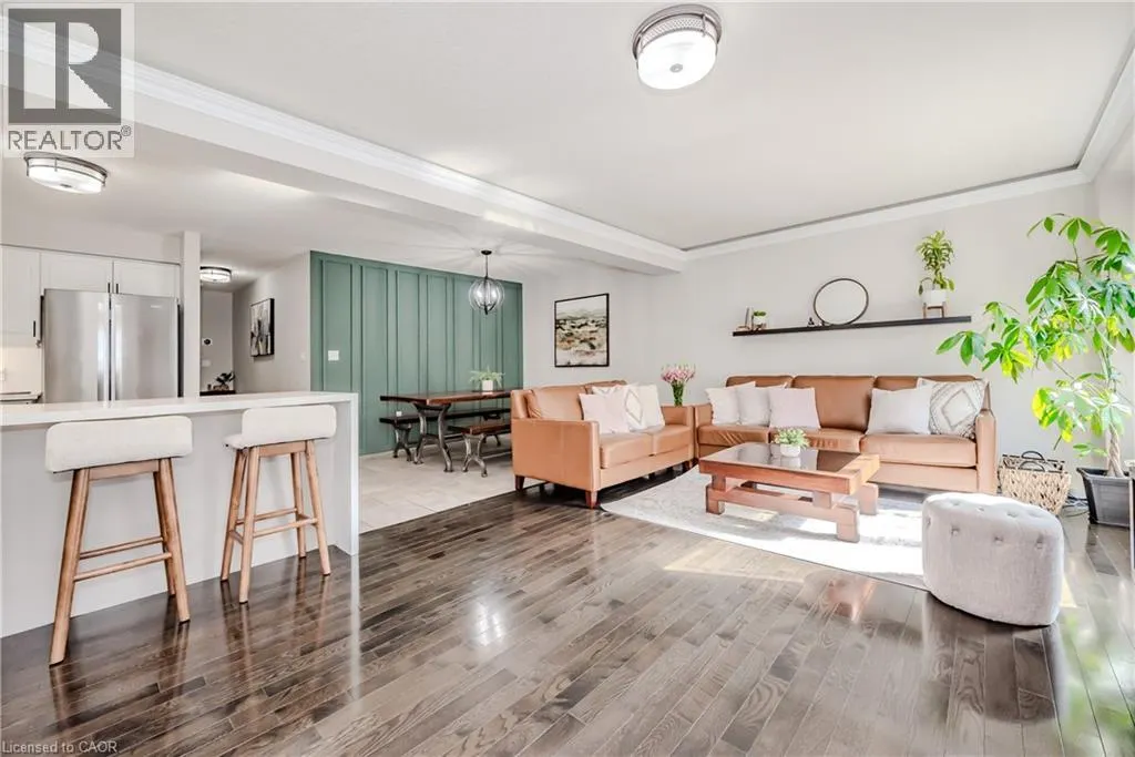 54 GERANIUM Avenue