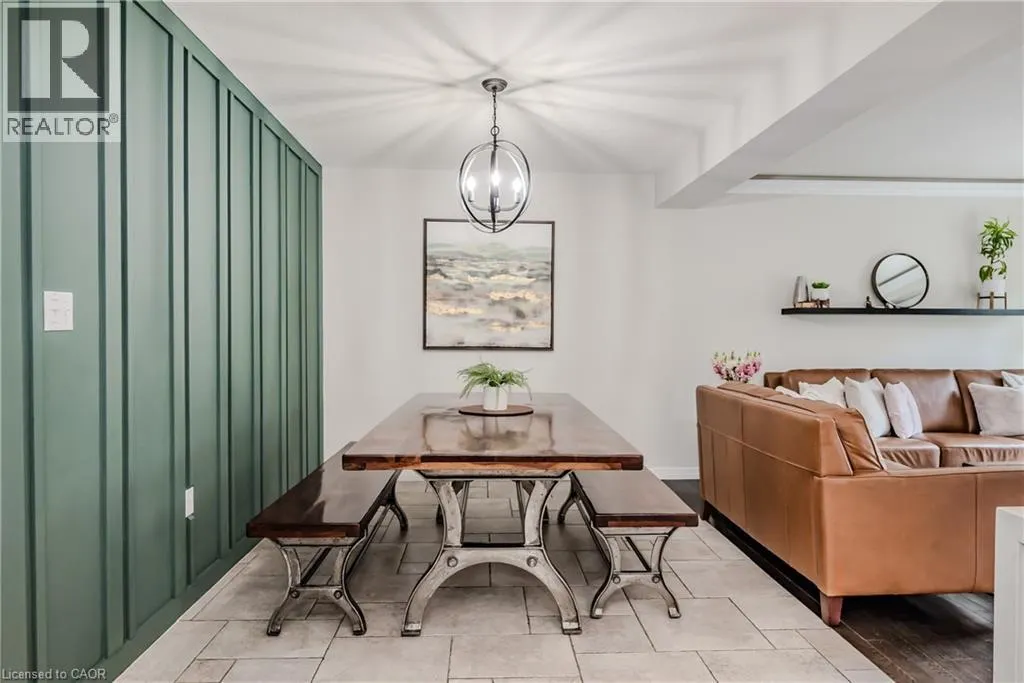 54 GERANIUM Avenue