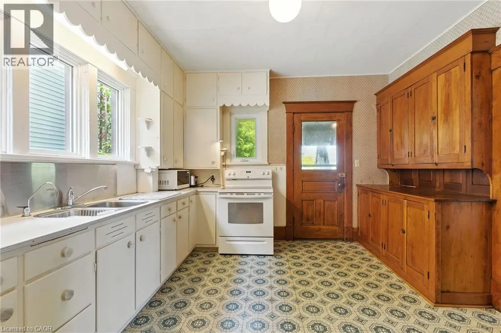 49 TALBOT Road