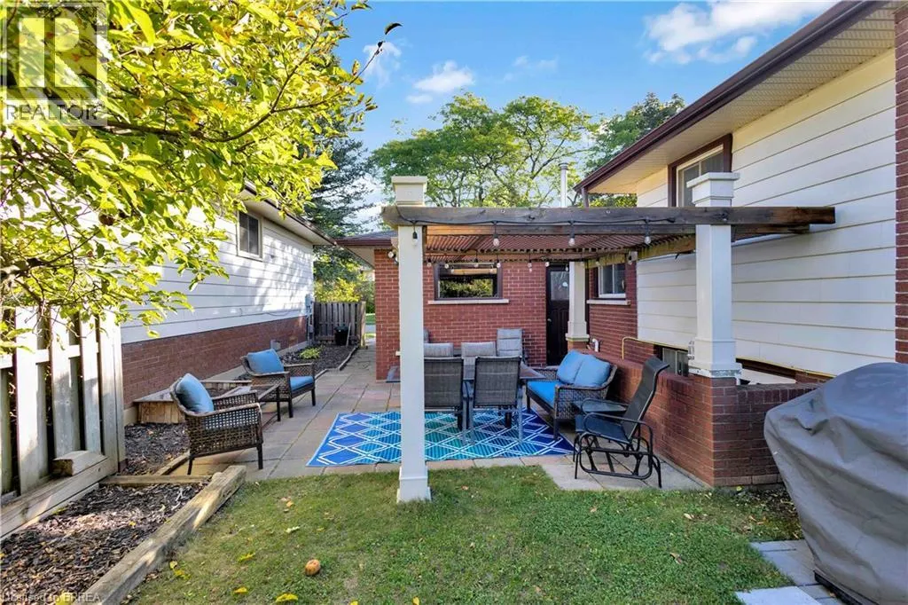 17 PENNY Lane