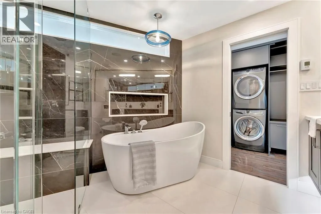 2136 OLD LAKESHORE Road Unit# 3, #3