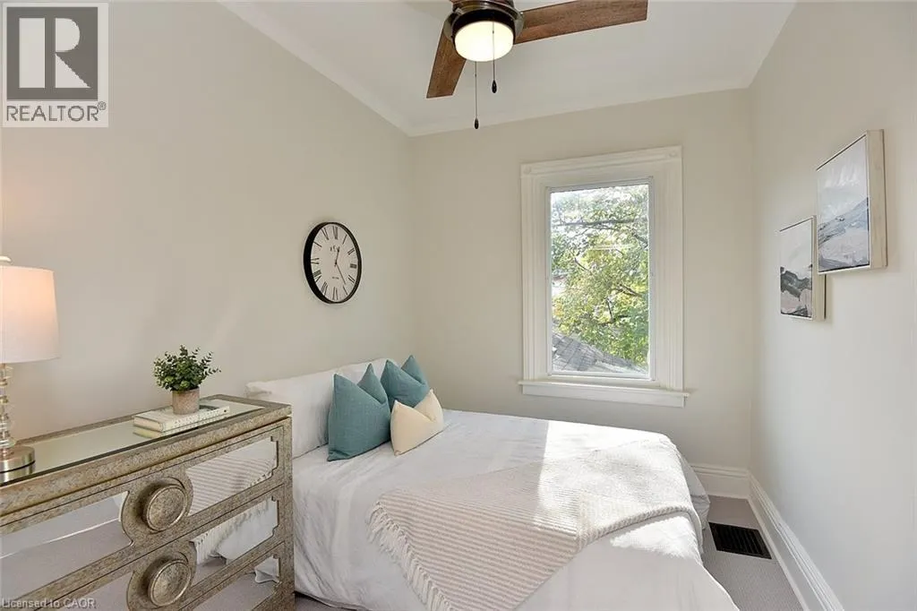 277 MAIN Street W