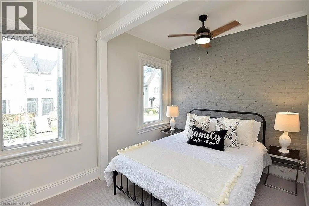 277 MAIN Street W