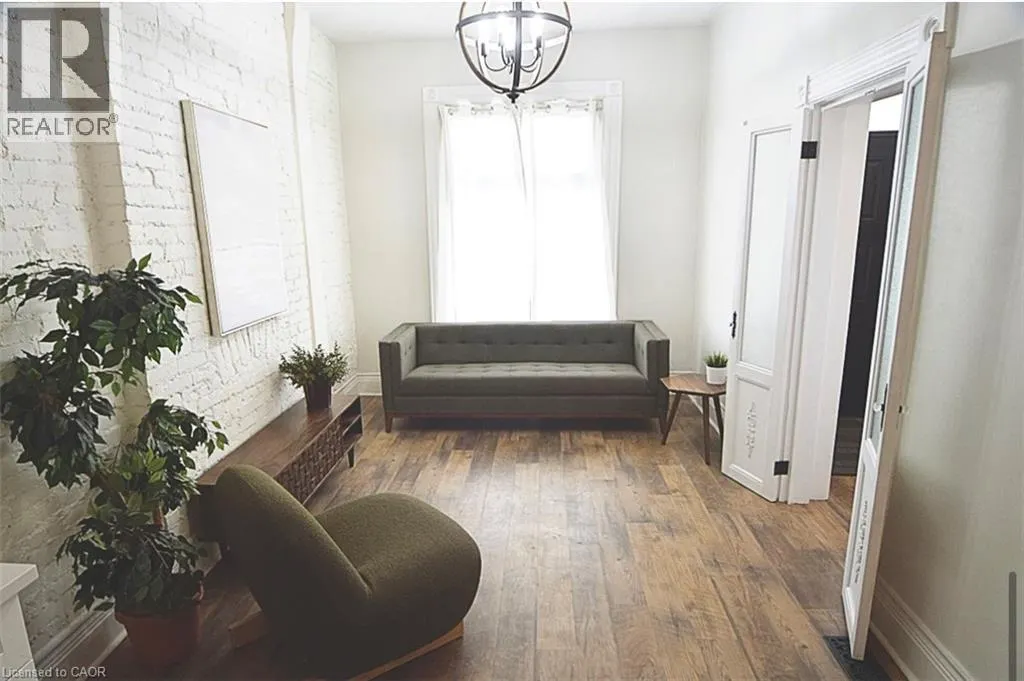 277 MAIN Street W