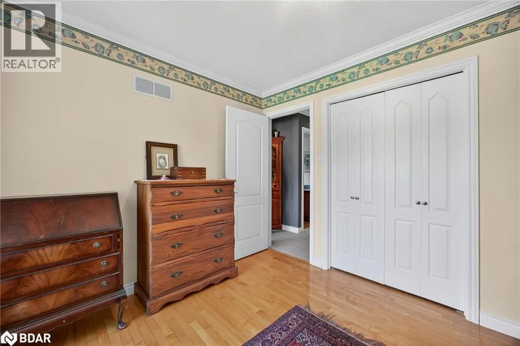 7 MAPLECREST Road