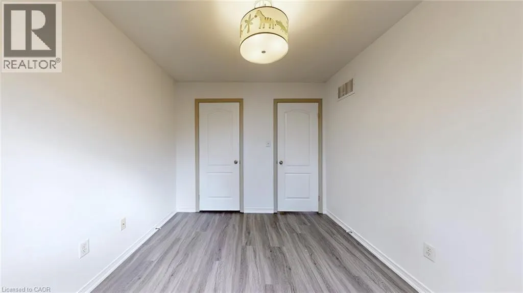 12 SOUTHSIDE Place