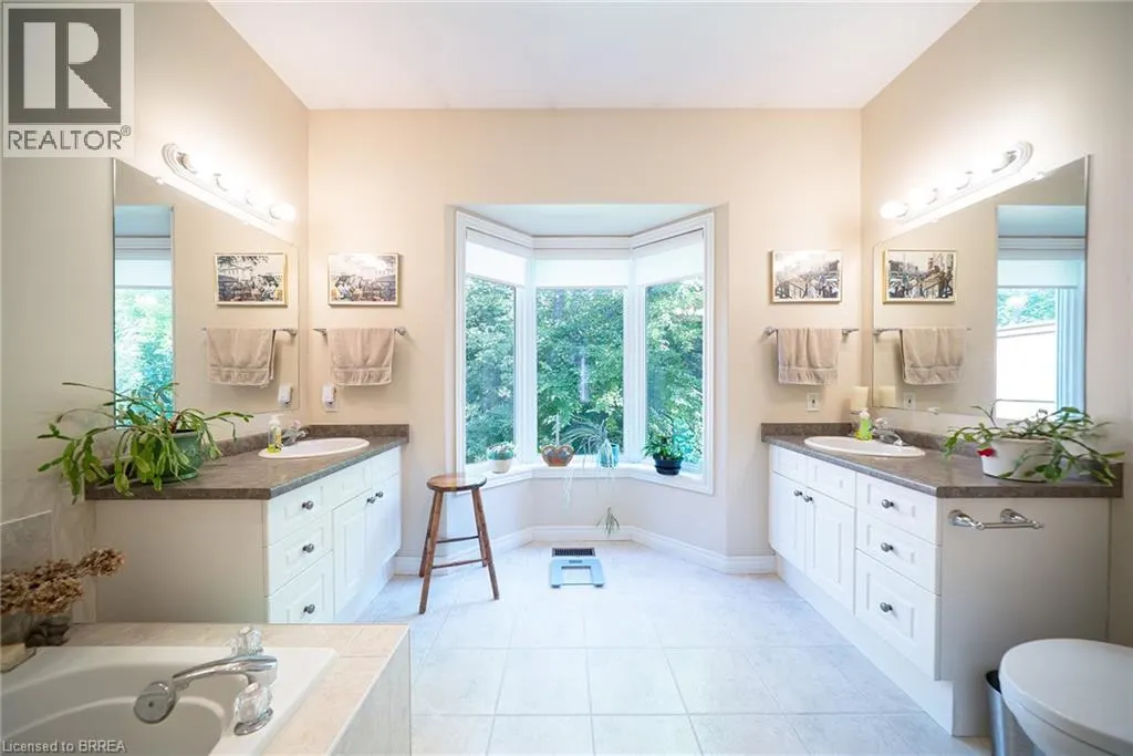 24 HARDY Road Unit# 8, #8