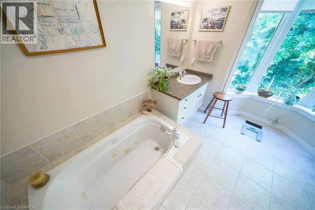 24 HARDY Road Unit# 8, #8