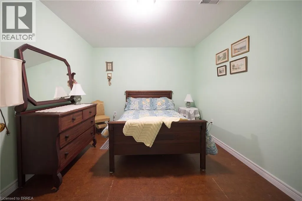 24 HARDY Road Unit# 8, #8