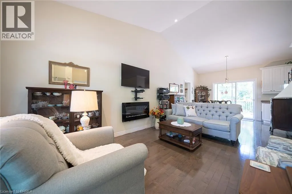 24 HARDY Road Unit# 8, #8