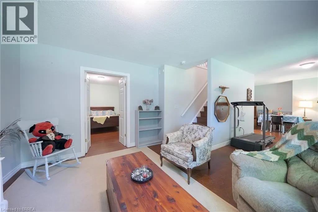 24 HARDY Road Unit# 8, #8