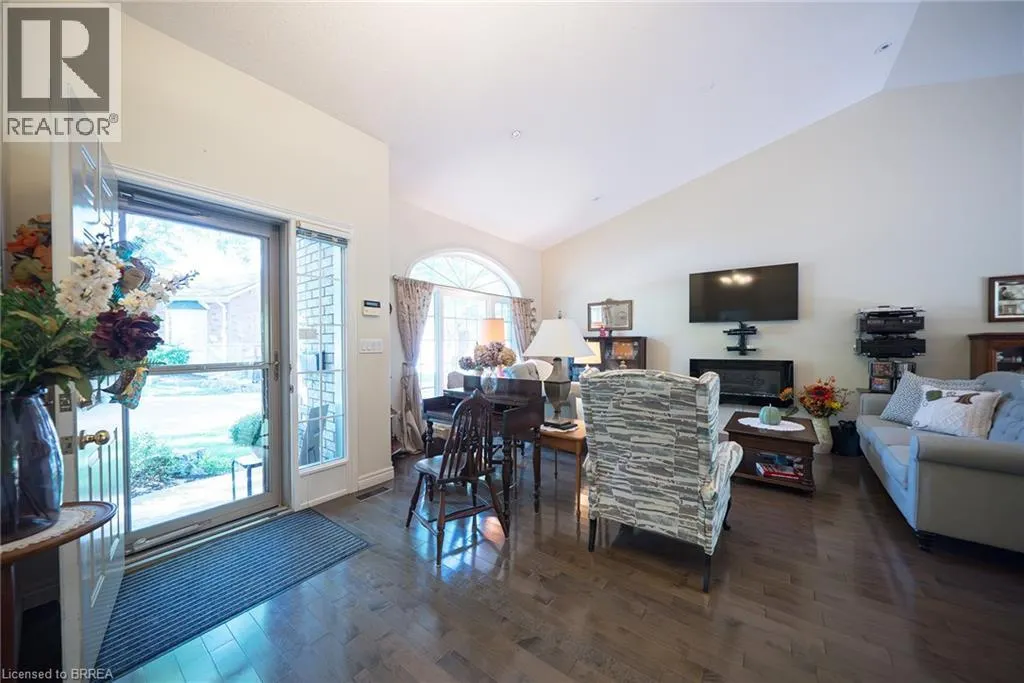24 HARDY Road Unit# 8, #8