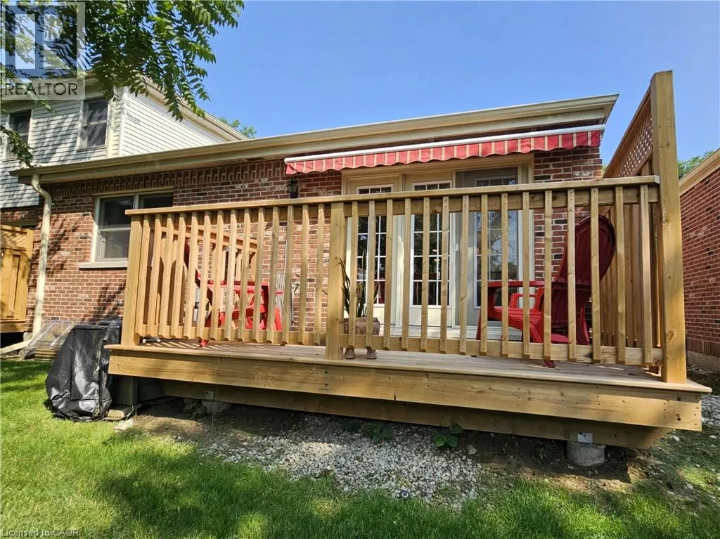42 DONLY Drive S Unit# 11, #11