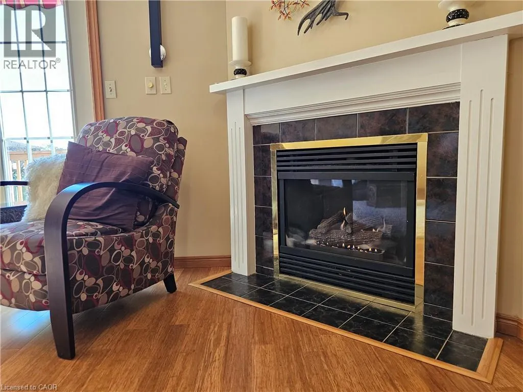 42 DONLY Drive S Unit# 11, #11
