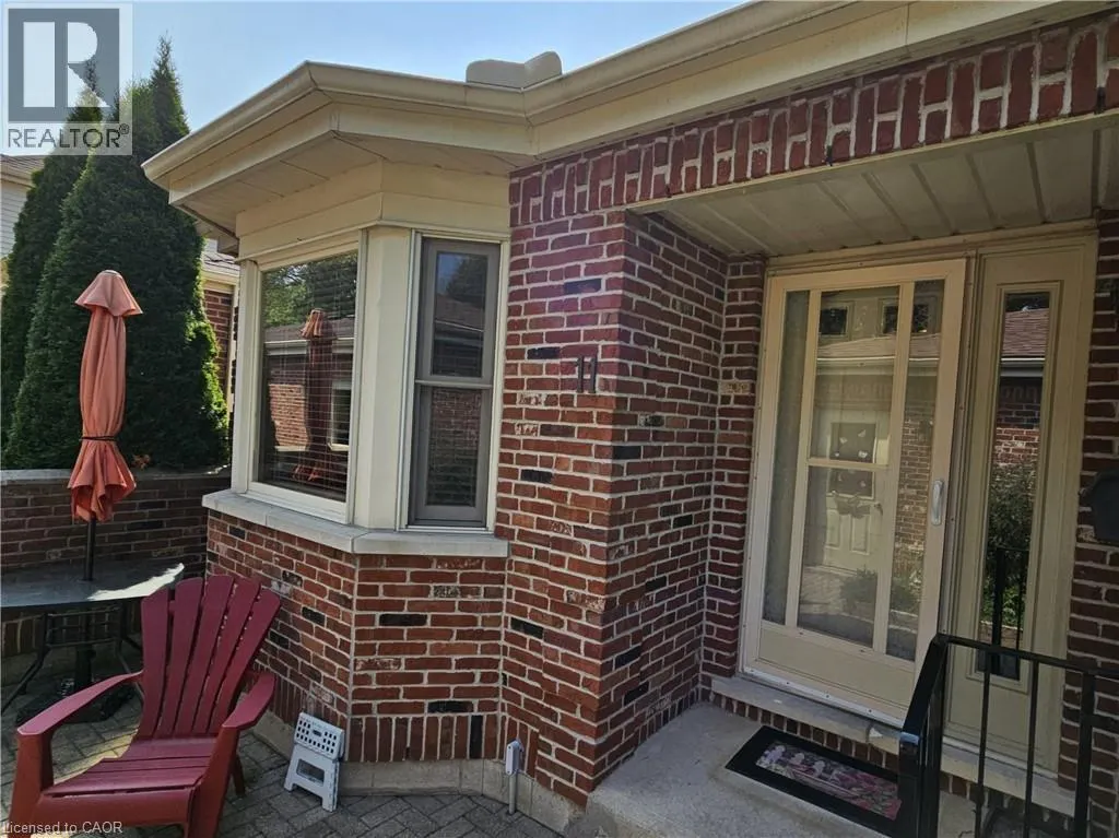 42 DONLY Drive S Unit# 11, #11