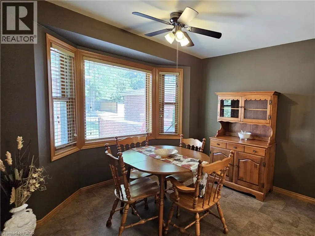 42 DONLY Drive S Unit# 11, #11